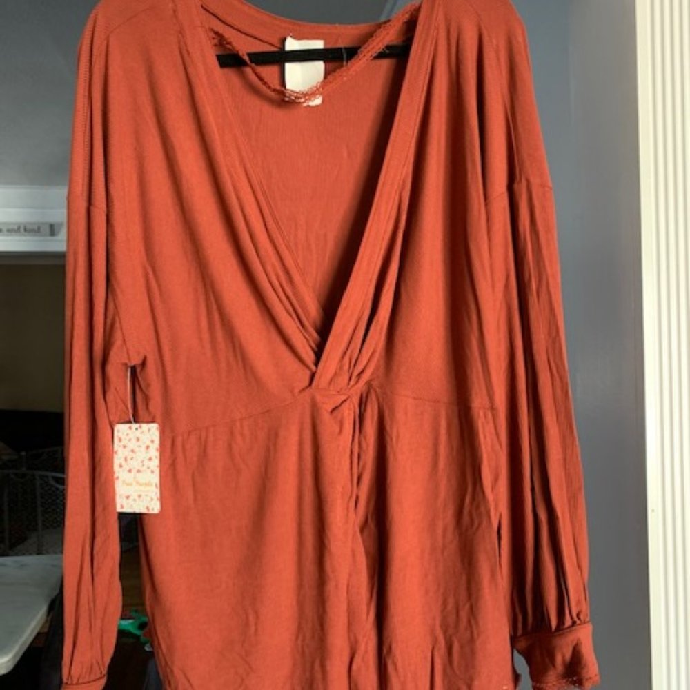Free People Long Sleeve top size med  NWT